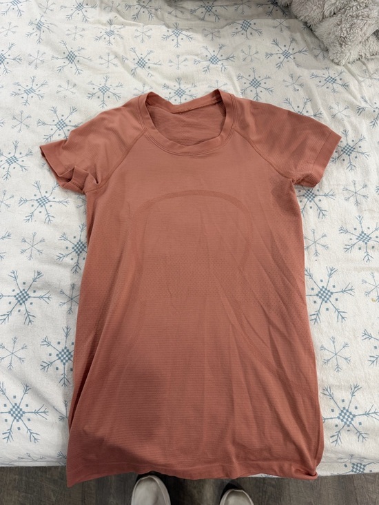 lululemon athletica Tops - lululemon athletica Short Sleeve Tee - Dusty Rose